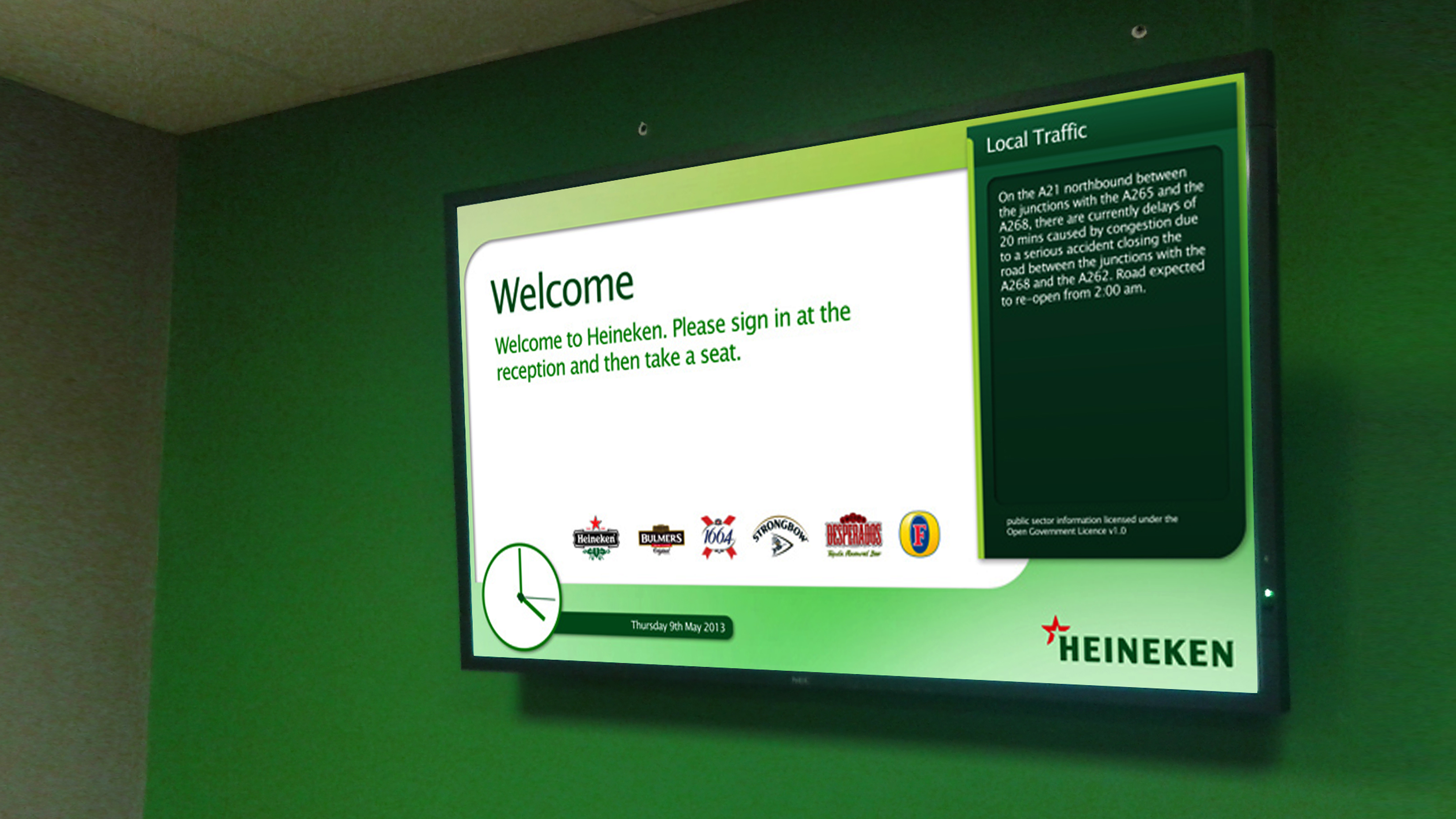 Heineken logo digital signage